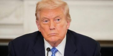 Трамп заявил, что США могут занять «другую позицию» по Украине