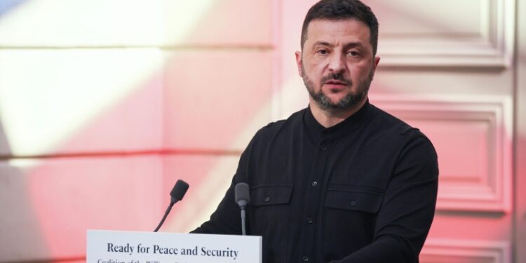 Украинский блогер рассказал о новых планах Зеленского по выборам