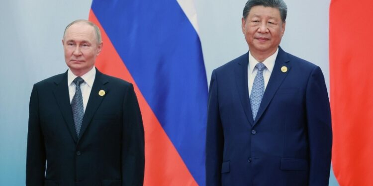 Ушаков рассказал о встрече Путина с Си Цзиньпином в Китае