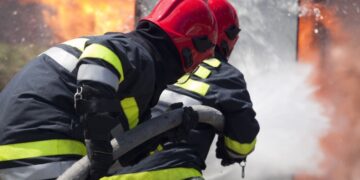 В центре Еревана ликвидировали пожар в здании