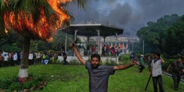 В Непале возобновились беспорядки