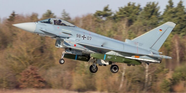 В СВР рассказали о распоряжениях Мерца по Taurus, поставляемым Украине