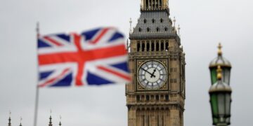 Визит Трампа в Лондон поставит Британию перед выбором, считает эксперт