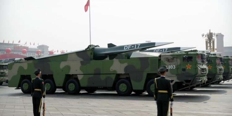 Во Франции выступили с призывом после парада в Пекине