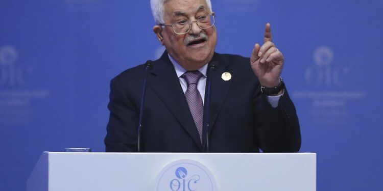 Аббас призвал закрепить саммит по Газе восстановлением анклава