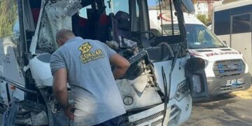 Двоих туристов, пострадавших в ДТП в Турции, эвакуировали в Россию