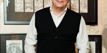 Егор Кончаловский о спорах с Хабенским на съемках «Авиатора», секретах крепкого брака и редких встречах с отцом