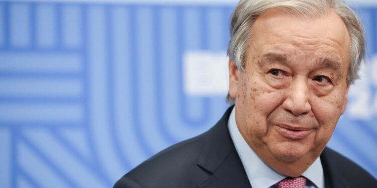 Генсек ООН призвал закончить конфликт в Газе