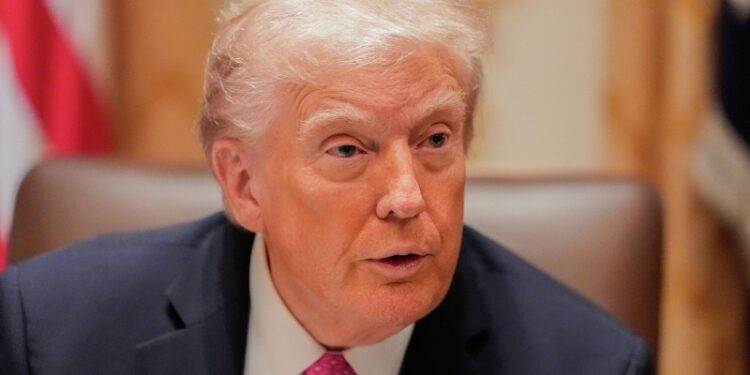 Катар направит миротворческие войска в сектор Газа, заявил Трамп