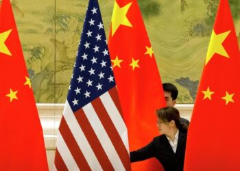 Китай и США не заинтересованы в эскалации кризиса, считают эксперты