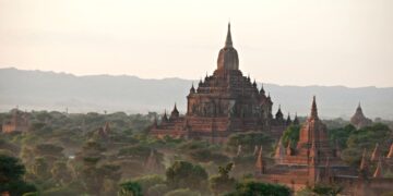 Консул в Таиланде рассказал, как россиян заманивают в рабство в Мьянме