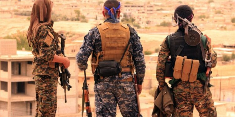 Курды опровергли заявления Дамаска о нападении на блокпосты армии в Алеппо