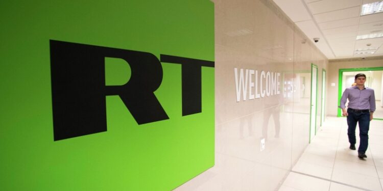 Мадуро поздравил телеканал RT с 20-летием