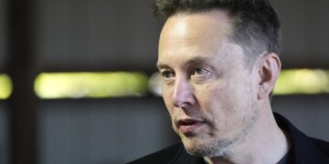 Маск назвал Стармера актером с пустой головой