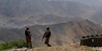 На границе с Афганистаном погибли пять пакистанских военных, сообщили СМИ