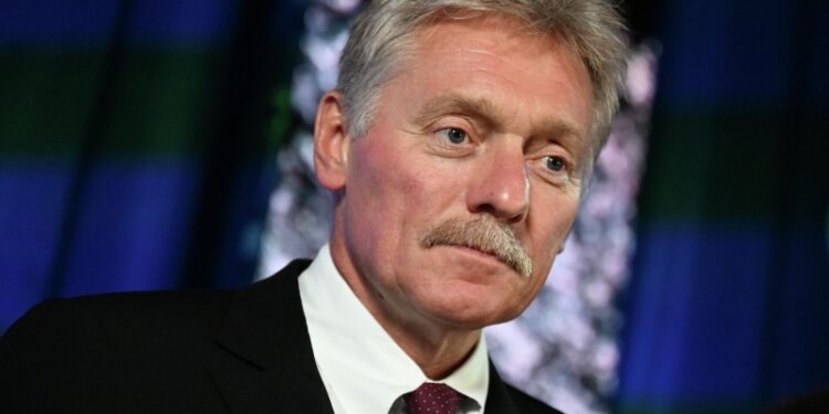 Песков прокомментировал встречу Путина и Алиева