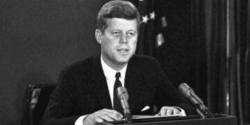 Посол России в США передал в конгресс документы об убийстве Кеннеди