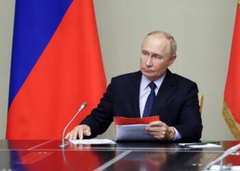 Путин после разговора с Трампом провел заседание с членами Совбеза