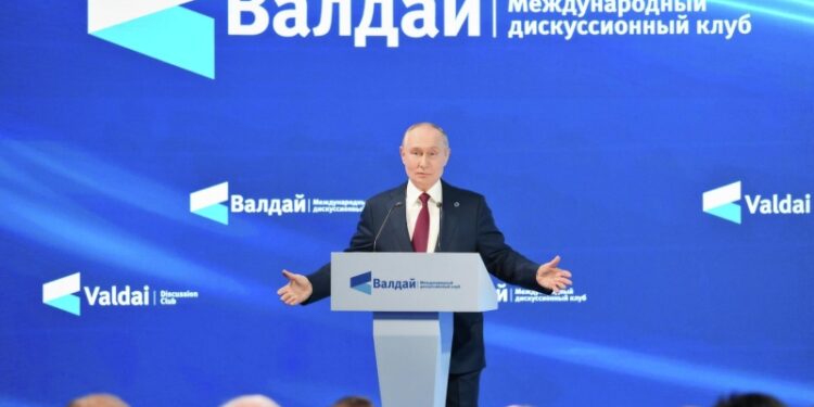 Путин рассказал, с чем связан запрет на поставки российской нефти в Европу