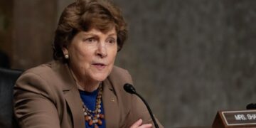 Сенатор США осудила планы Трампа по испытаниям ЯО