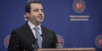 Сирия обсуждает с Россией пересмотр прежних соглашений, заявил глава МИД