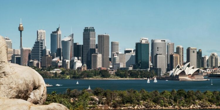 СМИ: обвиняемый в стрельбе в Сиднее предстал перед судом