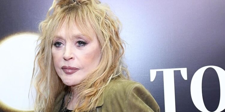 СМИ узнали, как Пугачева выводит деньги из России