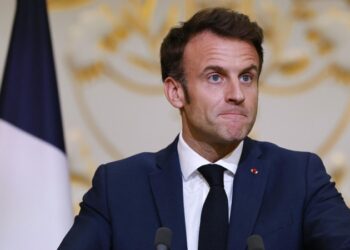 Трамп высмеял Макрона на закрытии саммита по Газе