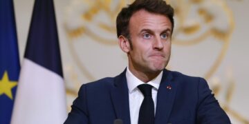 Трамп высмеял Макрона на закрытии саммита по Газе