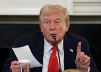 Трамп заявил, что не стремится уничтожить Китай пошлинами