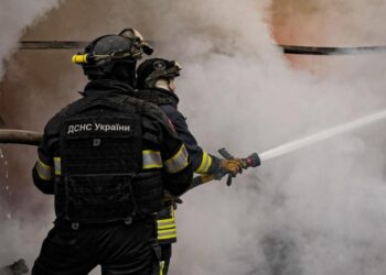 В Черниговской области загорелась нефтебаза