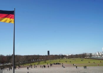 В Германии четыре человека пострадали после аварии на заводе