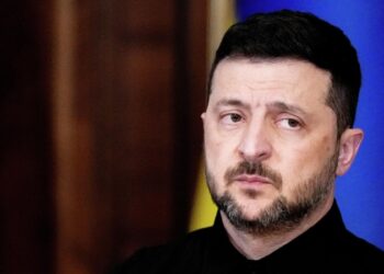 В США обратились с призывом к Зеленскому из-за России