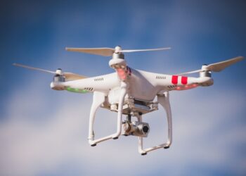 В США полиция использует беспилотники с ИИ для преследования преступников