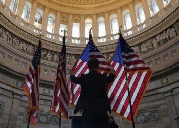 В США рассказали, сколько может продлиться шатдаун