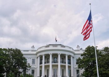 WSJ: в Белом доме признали, что США давят на Украину больше, чем на Россию