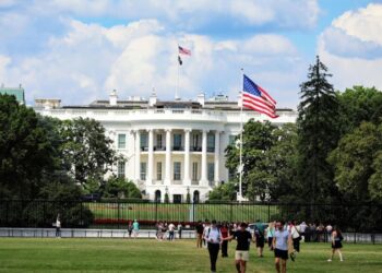 «Жесткая линия»: в США раскрыли план ЕС после срыва саммита в Будапеште