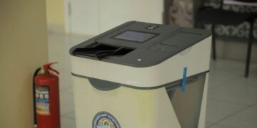 ЦИК Киргизии отменил итоги голосования вне помещения на одном из участков