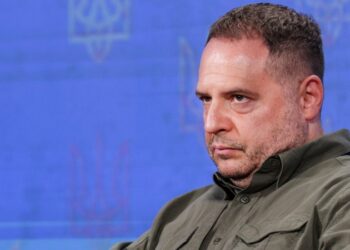 Эксперт назвал увольнение Ермака позором для Зеленского