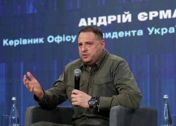 Ермак тщательно следил за приближенными Зеленского, сообщает СМИ