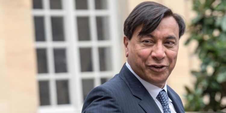 Еще один миллиардер уехал из Великобритании, пишет Times