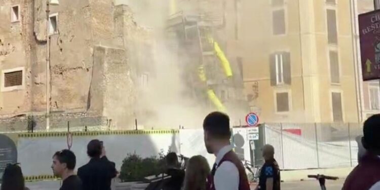 Еще одно обрушение части средневековой башни произошло в центре Рима
