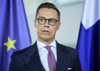 Европе придется вести прямые переговоры с Россией, заявил Стубб