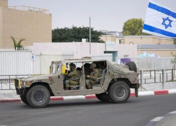 Израильская армия открыла огонь по поселению на сирийских Голанских высотах