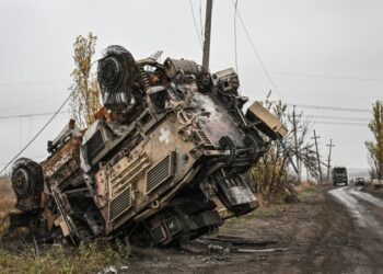 Командование ВСУ продает вооружение украинских военных, рассказал пленный