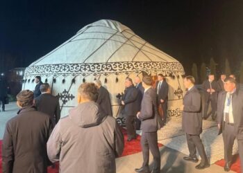 Лидеры стран ОДКБ встретились в юрте перед неформальным ужином