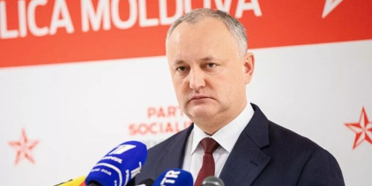 Молдавия находится на грани банкротства, заявил Додон