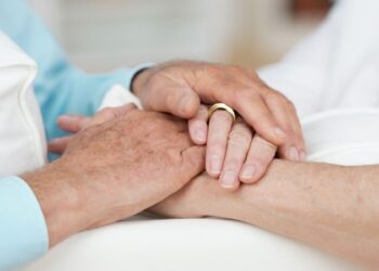 Мужчина скрыл от жены крупный выигрыш в лотерею и пожалел