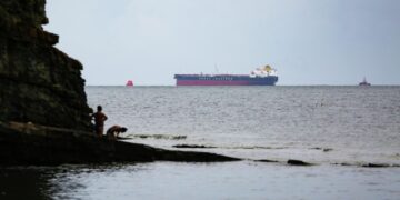 На борту танкера в Мраморном море погиб россиянин