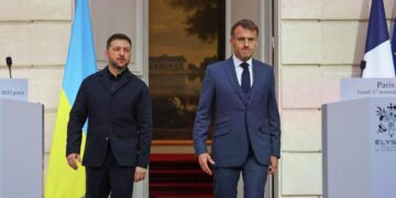 На Западе рассказали, как договор Зеленского и Макрона обернулся конфузом